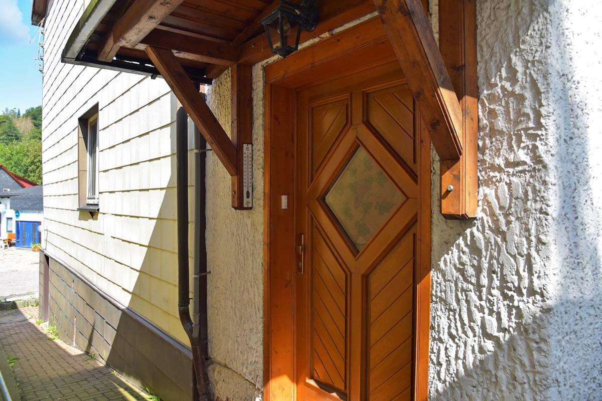 Monteurhaus-Arbeiterunterkunft Haus Markus Suhl Zewnętrze zdjęcie